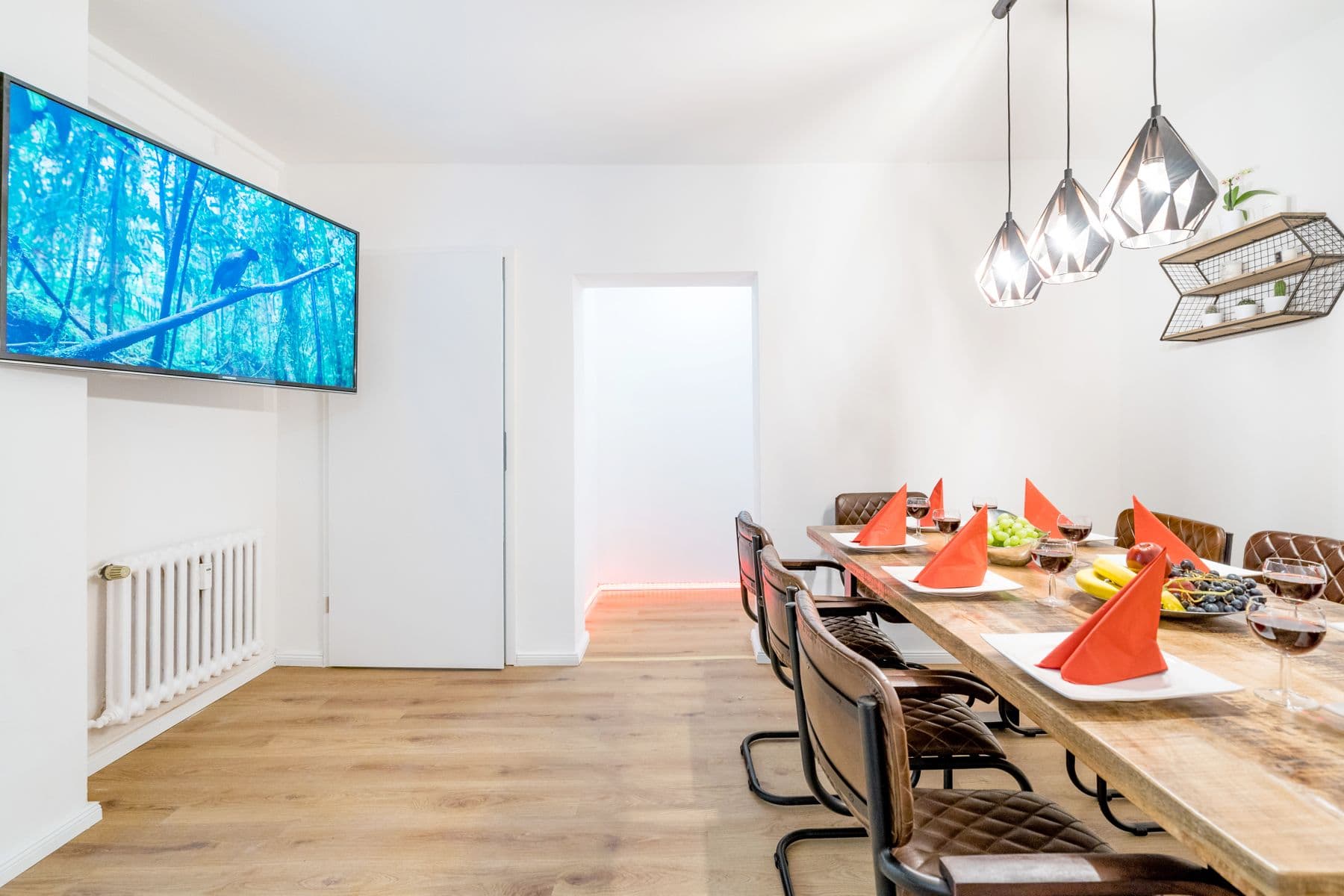 Big stay for 13 in Kreuzberg