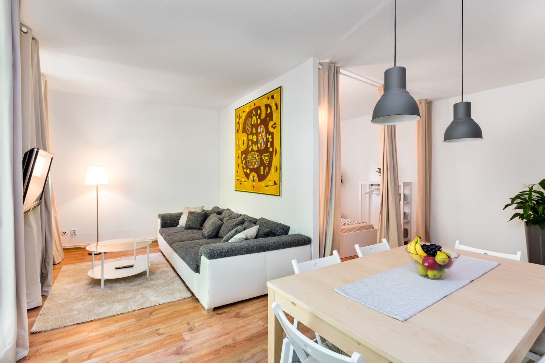 Lovely flat 16 mins from center